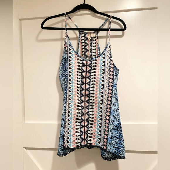 Japna tank top multi colored patterned slight split back hem size medium - Picture 3 of 7